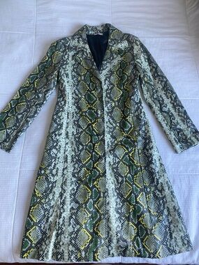 Long Snake-Print Trench Coat in Green/Yellow/Black